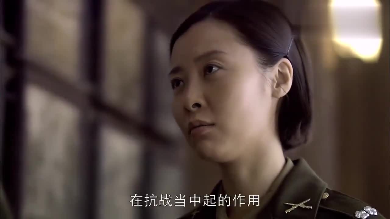 都明白了 为您推荐: 人间正道是沧桑:杨立青带着媳妇孩子向他父亲祭拜