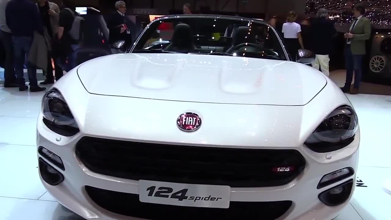 意大利平民跑车菲亚特124spider,性能不输宝马z4