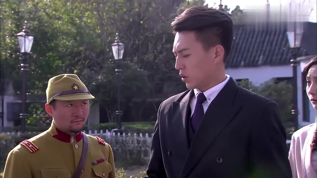 徐二航变成绝命杀手,发誓血洗承德 为您推荐: 箭在弦上,徐一航告诉