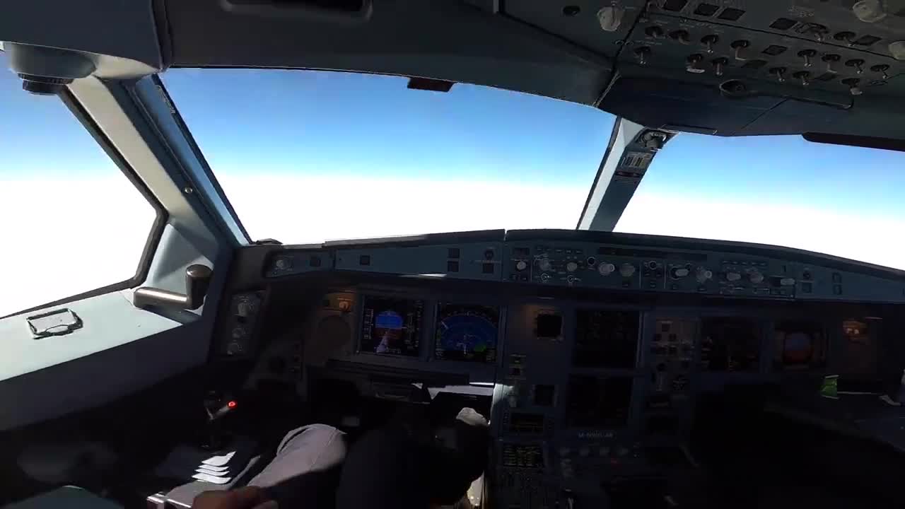 空客330的飞行员舒适度,驾驶舱视角