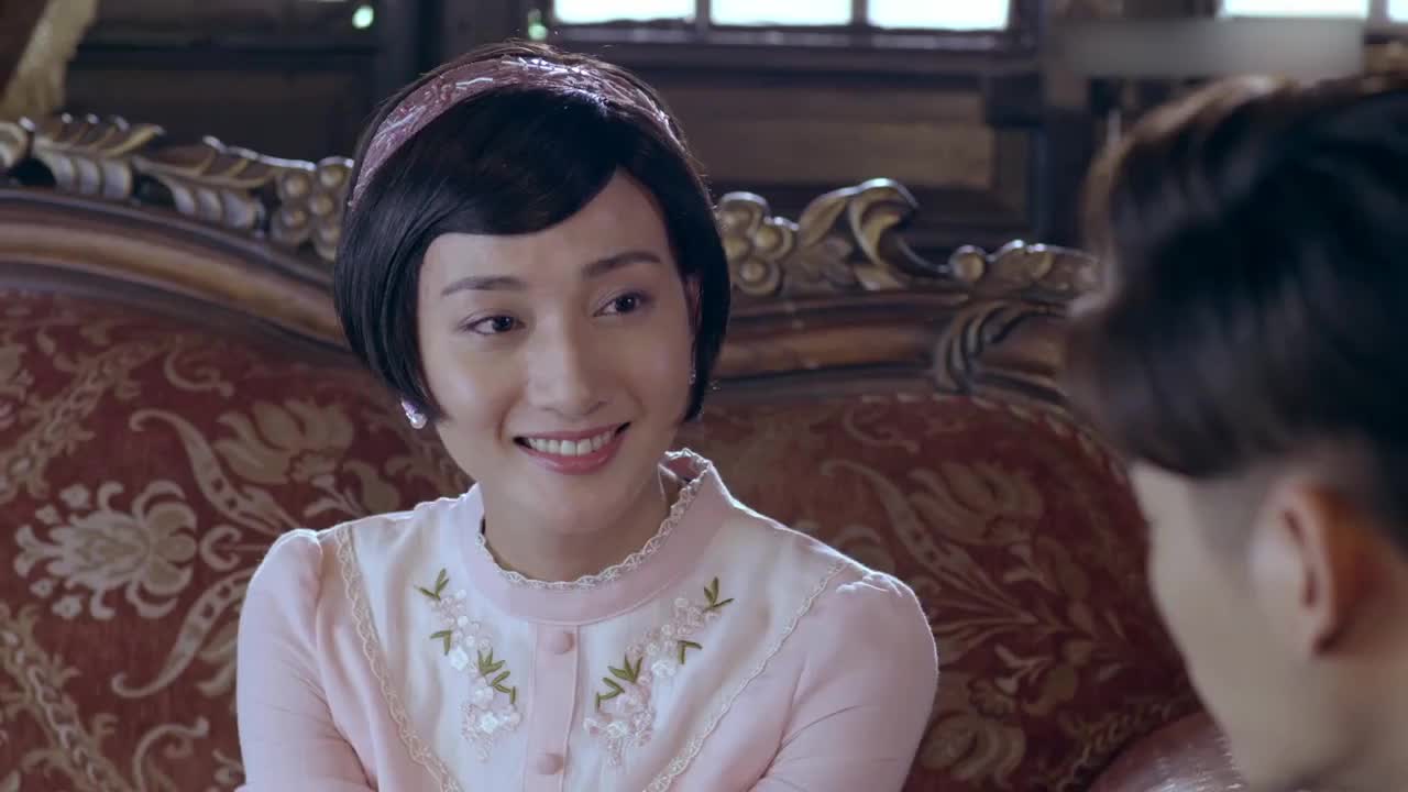 铁血殊途女地下党找阔少买铜一口就答应不料却提出流氓条件