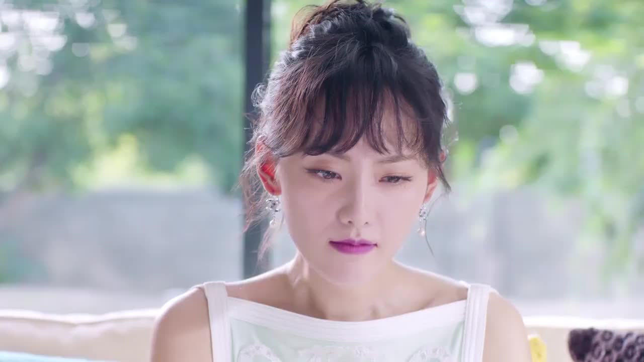 温暖的弦一心被感情困扰焦躁不安小助理成出气筒简直太惨了