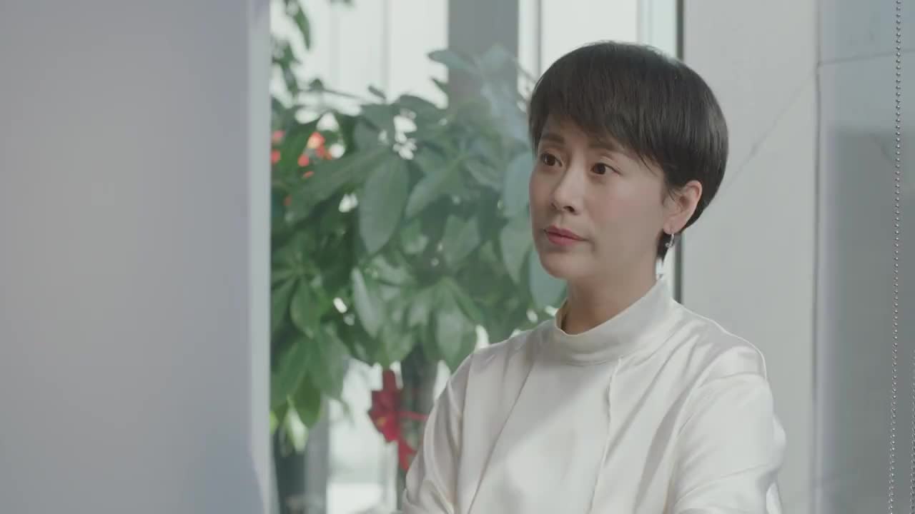 小欢喜董文洁痛失总监位置小助理都欺负她这也太惨了