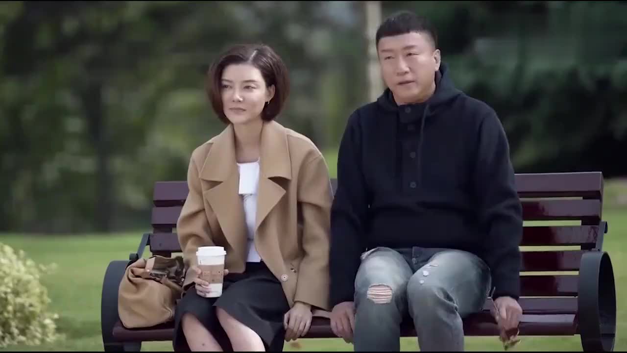 好先生陆远你干啥呢小手给我老实点少来摸我