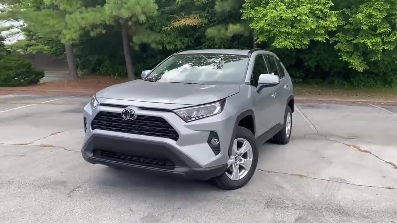 2021款丰田rav4实车展示,按下钥匙坐进驾驶室,简直不要太心动