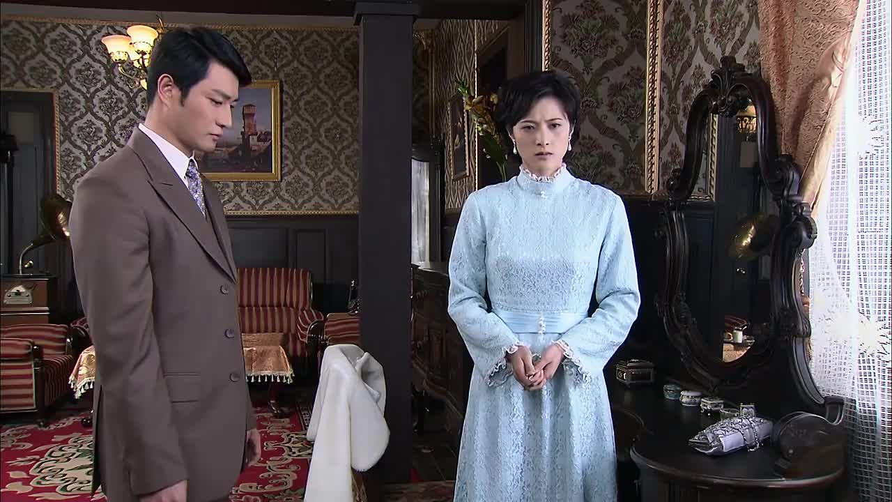 天涯赤子心美芳不肯吃东西伟文为了给她道歉直接跪下了