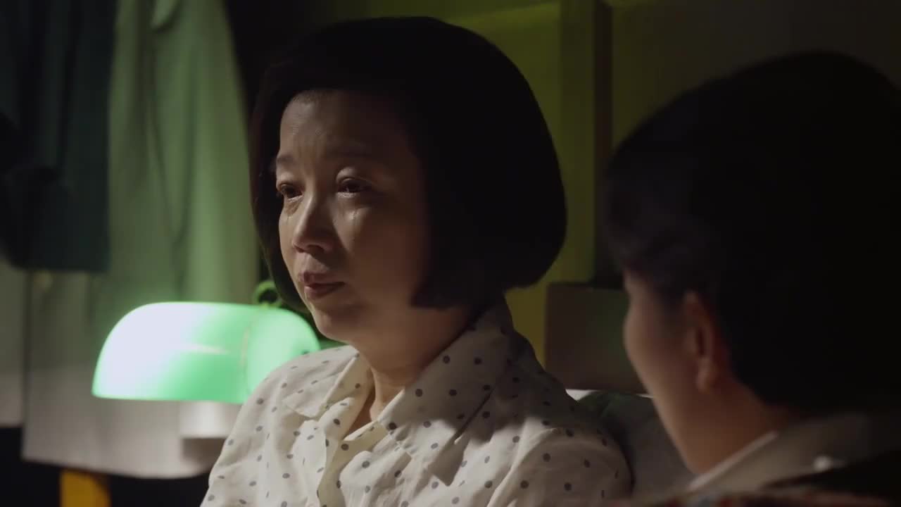 海棠依旧邓颖超遭受的磨难太大以后再也很难怀孕了