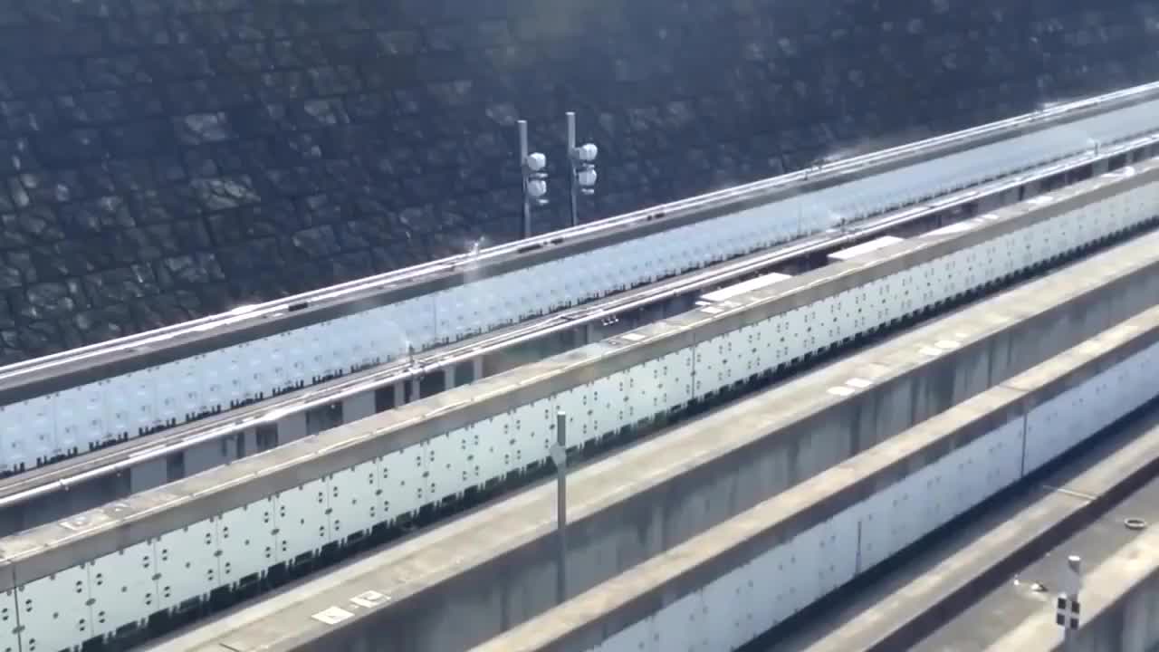日本磁悬浮列车, 以每小时603公里的速度行驶, 打破世界记录