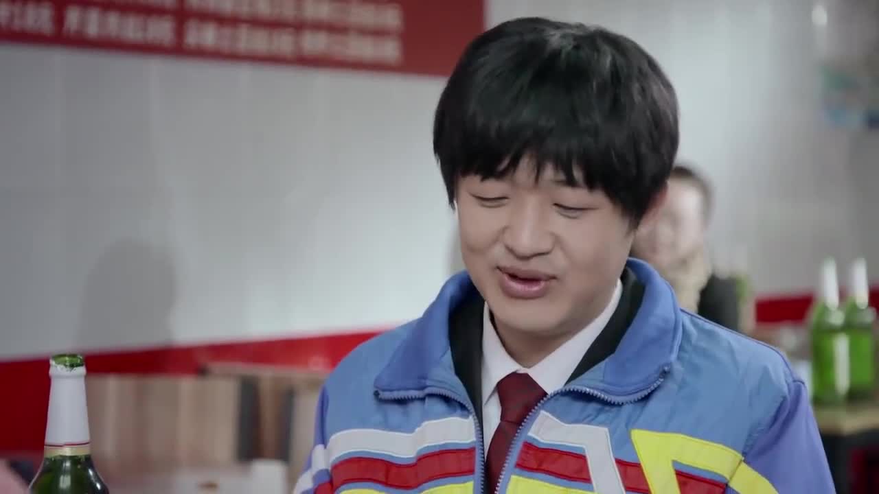 傻根进城傻根赚了钱给老爸买了辆三轮开到二叔家显摆显摆