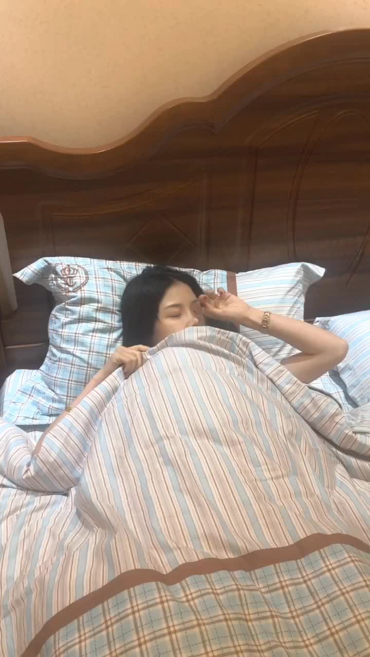 理想中的女生起床vs现实中的女生起床