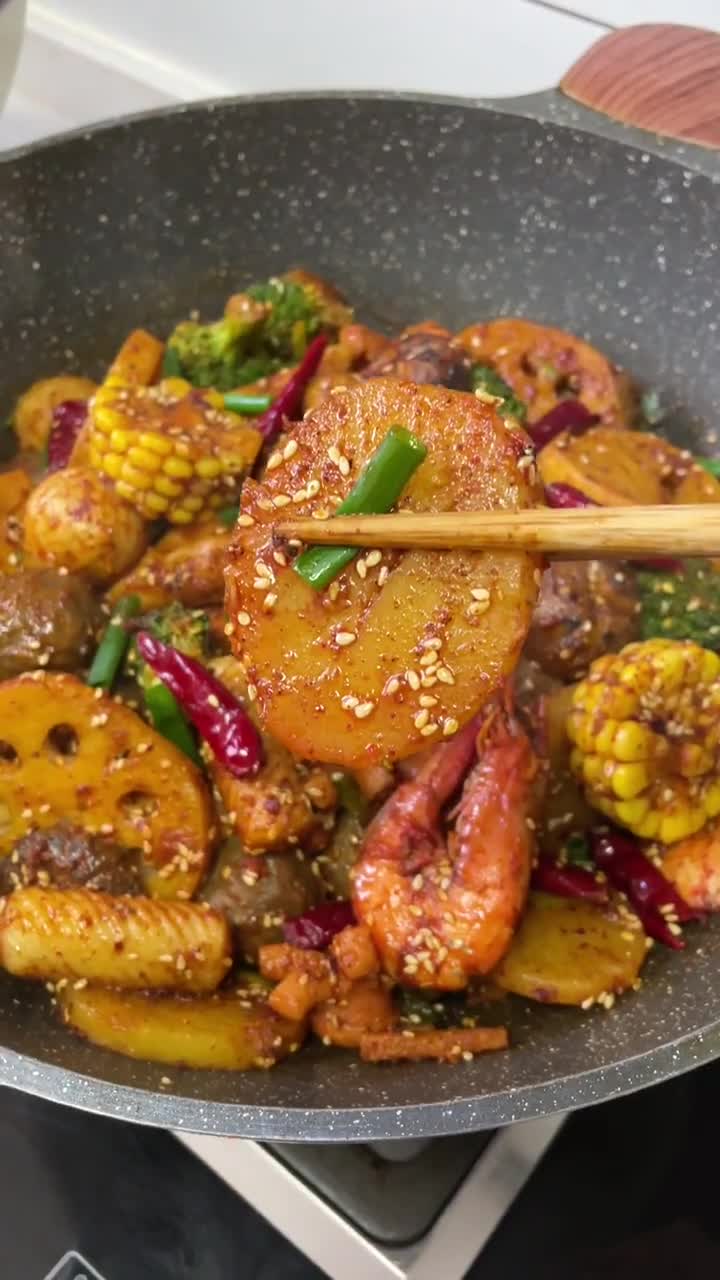 家庭版麻辣香锅手残党在家也能做制作简单美味又下饭