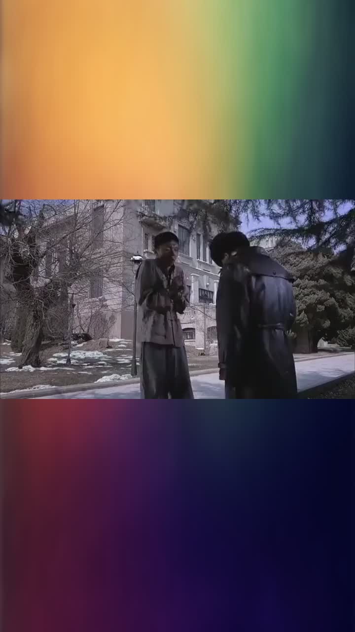 悬崖,小董听完周乙的话,早已泪流满面,原来周乙是自己人