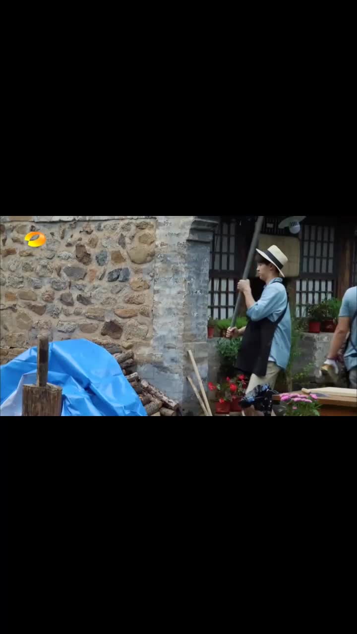 向往的生活大华这劈柴也太帅了吧要是我能吹一年