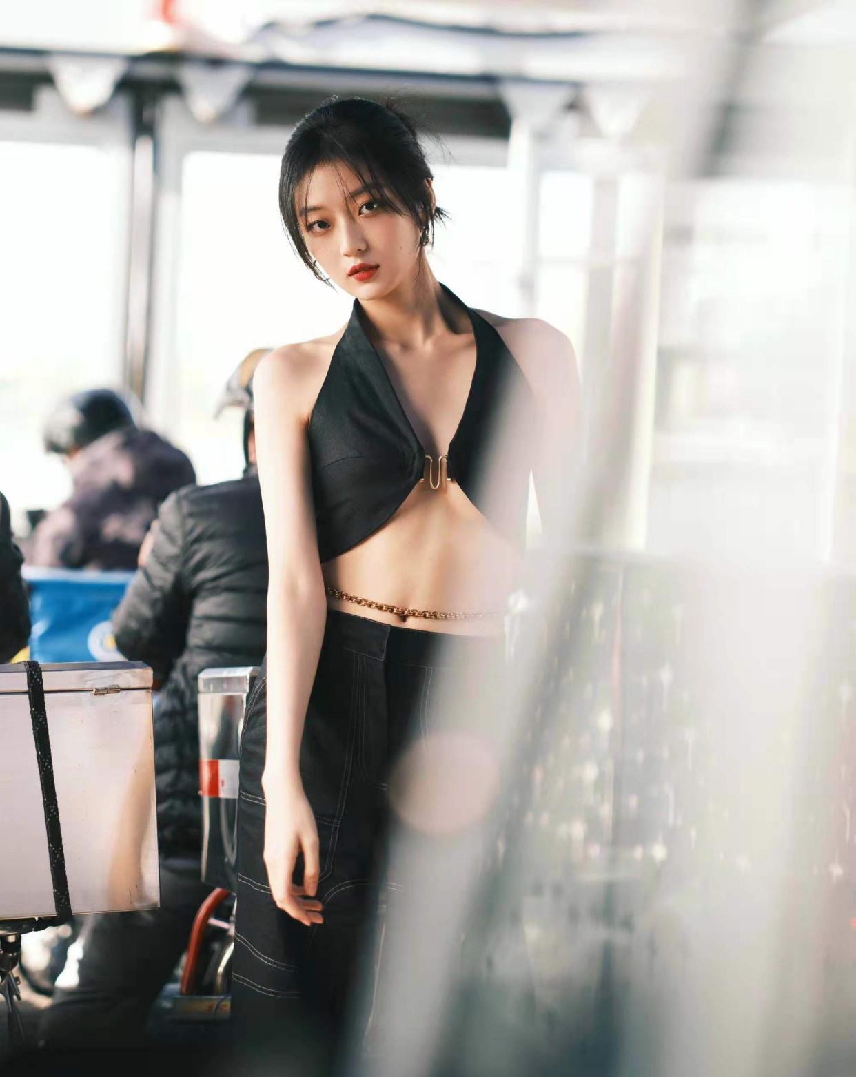 孙千这次好敢穿女明星请这么大胆展示自己可以么