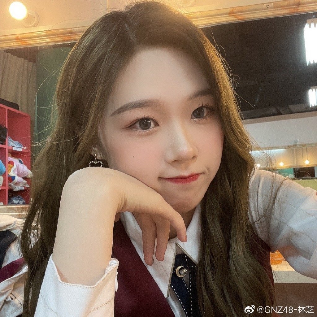 美少女gnz48林芝迷人可爱自拍美照
