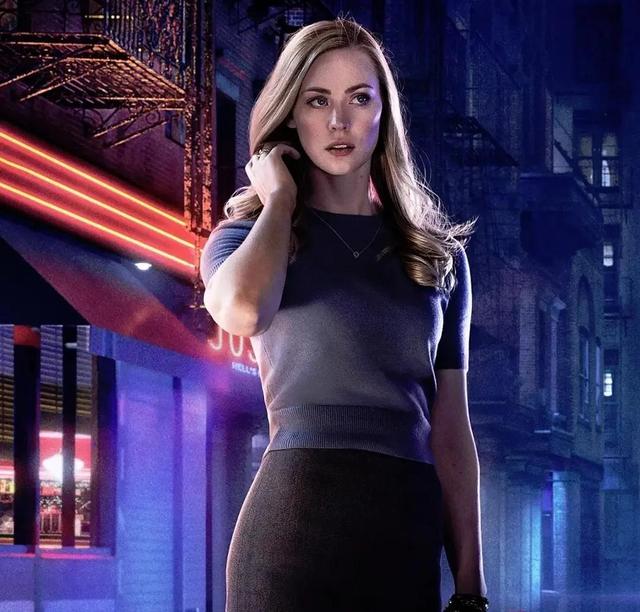 黛博拉·安沃尔--美丽女人!__财经头条