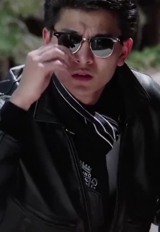 经典港片至尊无上刘德华为了救陈宝莲命都搭上了