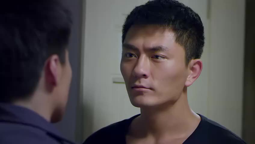 刑警队长刑警受不了破车,当场发牢骚,队长一看直接赶到经侦