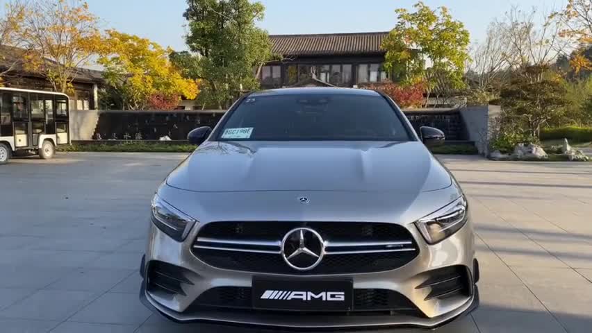 首款奔驰国产amga35l长什么样