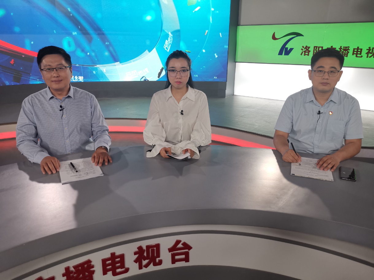 正文  2020年7月,受洛阳广播电视台《行风热线》栏目组邀请, 平安产险