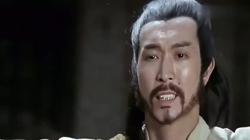 鹰爪铁布衫练的刀枪不入,也许好多人都忘了,这才是经典武侠