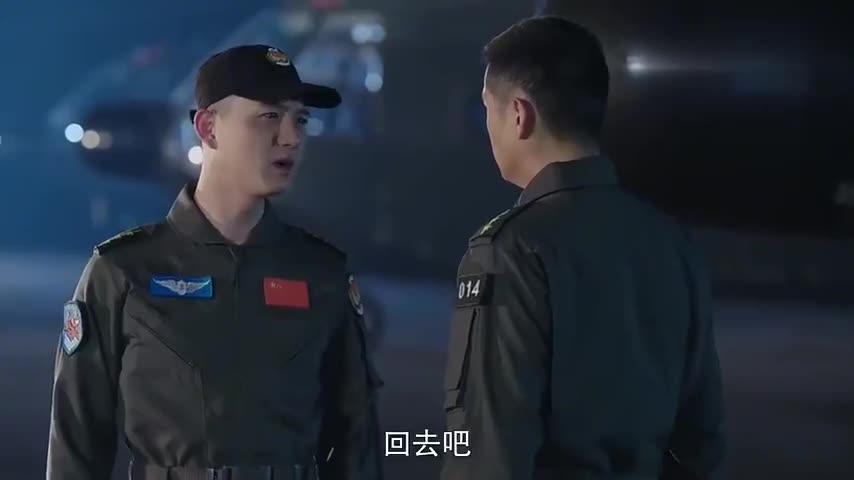 为您推荐: 特种兵之霹雳火:狼牙队长套出情报,转头就下达命令,飞狼笑