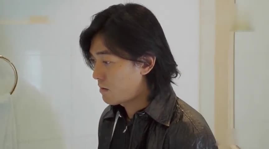 端木若愚向郑伊健告别说自己就要结婚了,分手时的歌总是那么醉人