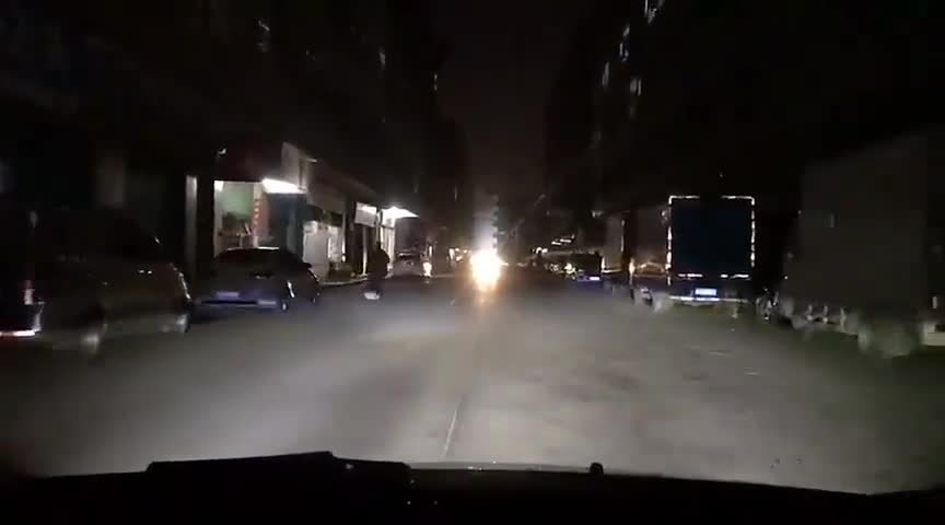 视频：海马普力马原车大灯升级LED双光蓝