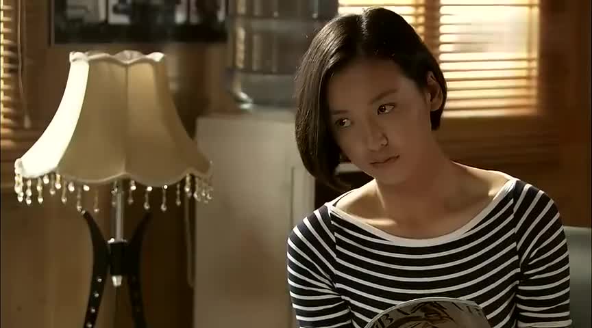 火凤凰:田果不愧是个吃货,冰箱里有啥,她记的是一清二楚