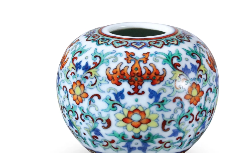 一件斗彩两个亿史上拍卖价最高的20件景德镇斗彩瓷器