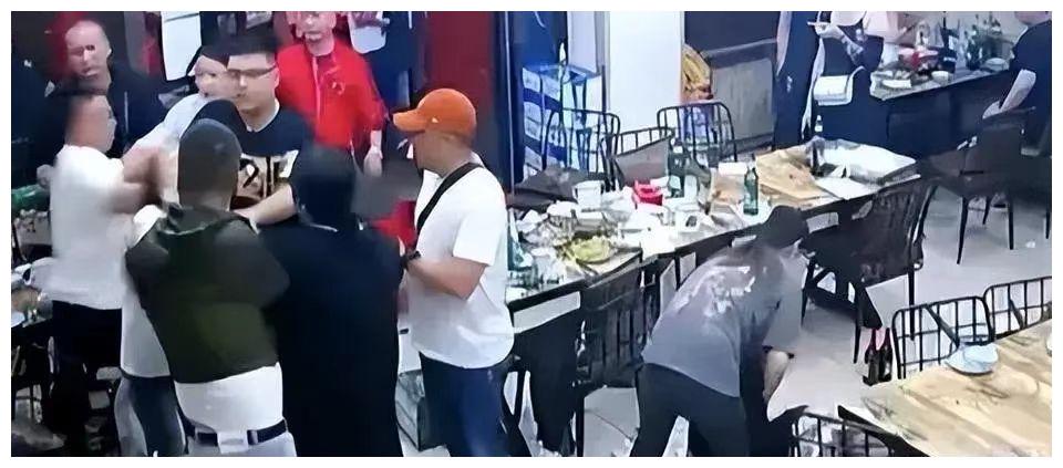 唐山打人案件,涉案人员需要赔偿多少钱?看到金额后悔了休闲区蓝鸢梦想 - Www.slyday.coM 唐山打人案件,涉案人员需要赔偿多少钱?看到金额后悔了休闲区蓝鸢梦想 - Www.slyday.coM