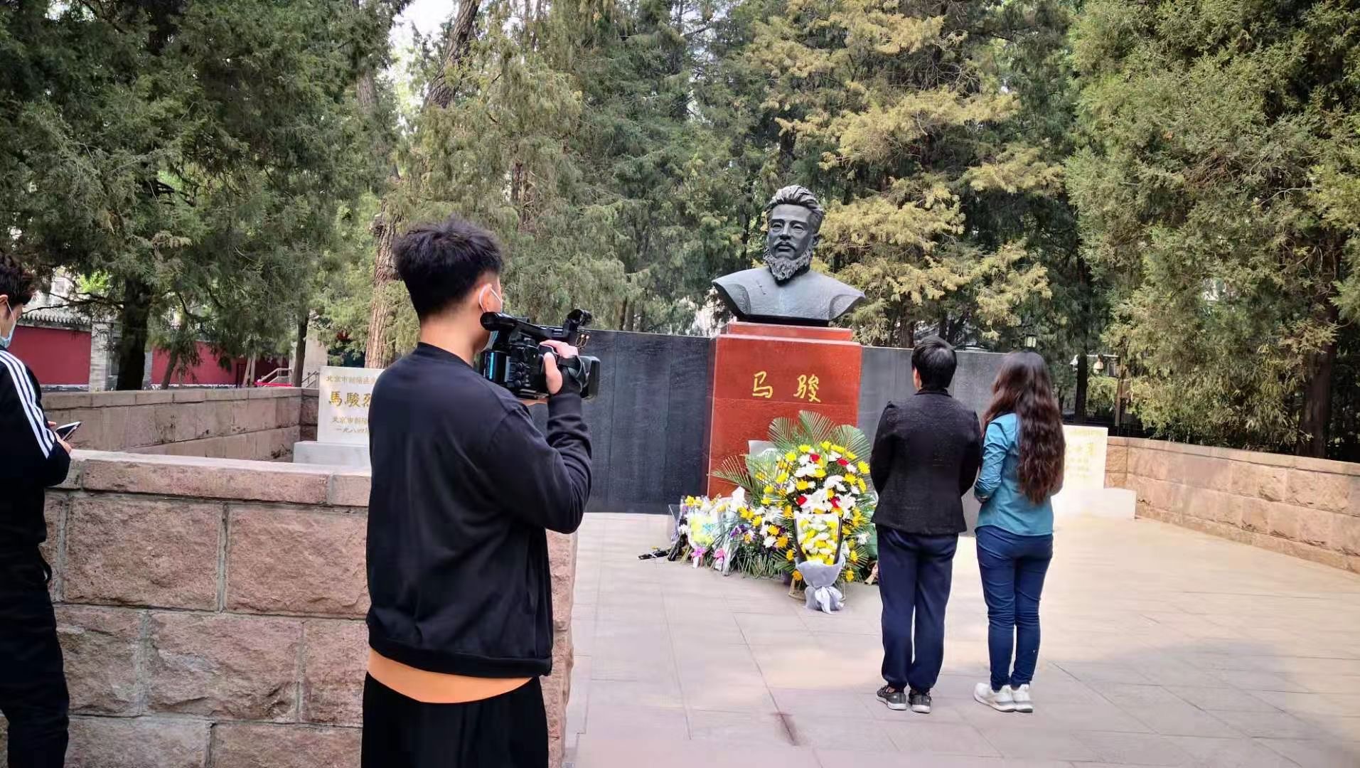 热,全国点映如火如荼,点燃党史学习热潮|青春之骏|党史|马骏_新浪新闻