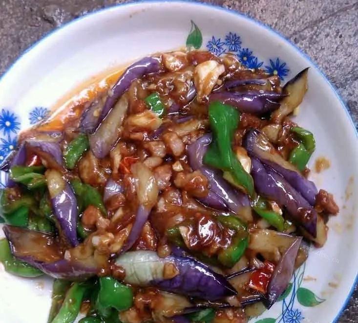 茄子炒肉的做法