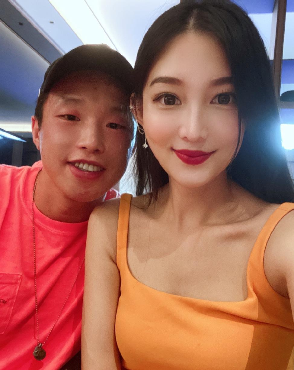 德云社烧饼情商真高给老婆的土味情话让不少德云女孩羡慕