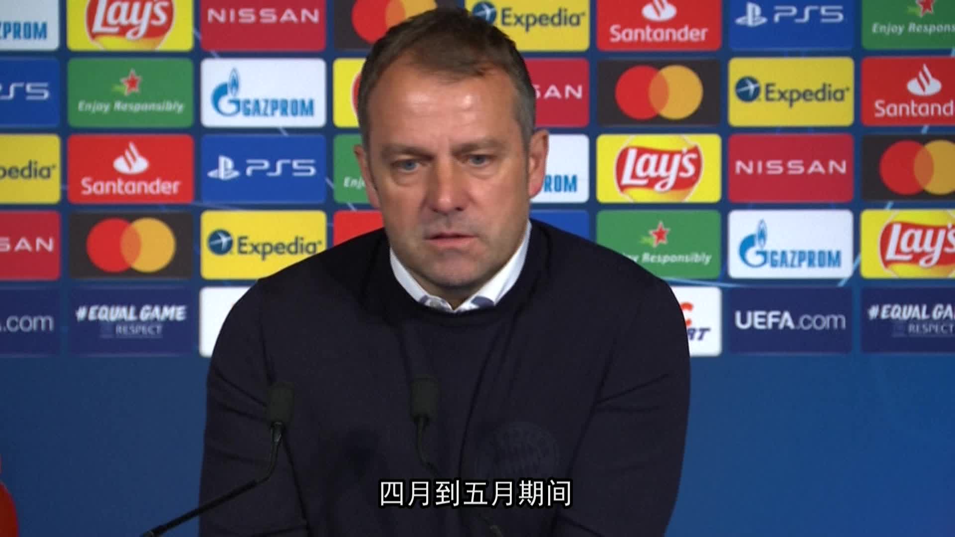 推荐: 边裁离奇受伤,全场干等5分钟盼来替补边裁,拜仁教练席都惊呆了