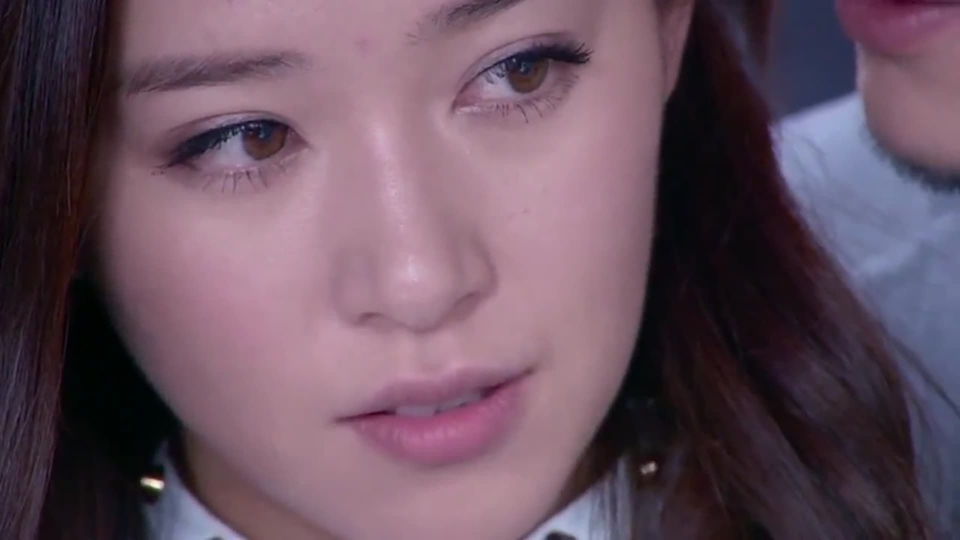 叶琳和夏宇扬正在办正事没想到董事长闯入有戏看了