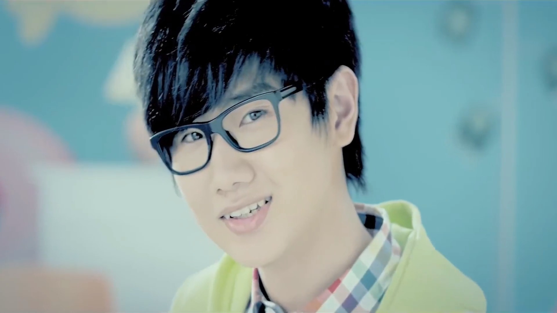 汪苏泷有多牛当凤凰传奇面改歌广场舞秒变小甜歌