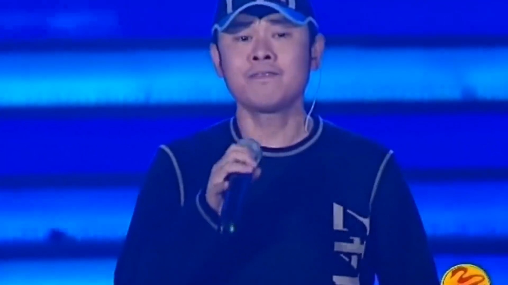 刀郎演唱会,万人合唱《2002年的第一场雪》,太震撼了!|歌手_新浪新闻