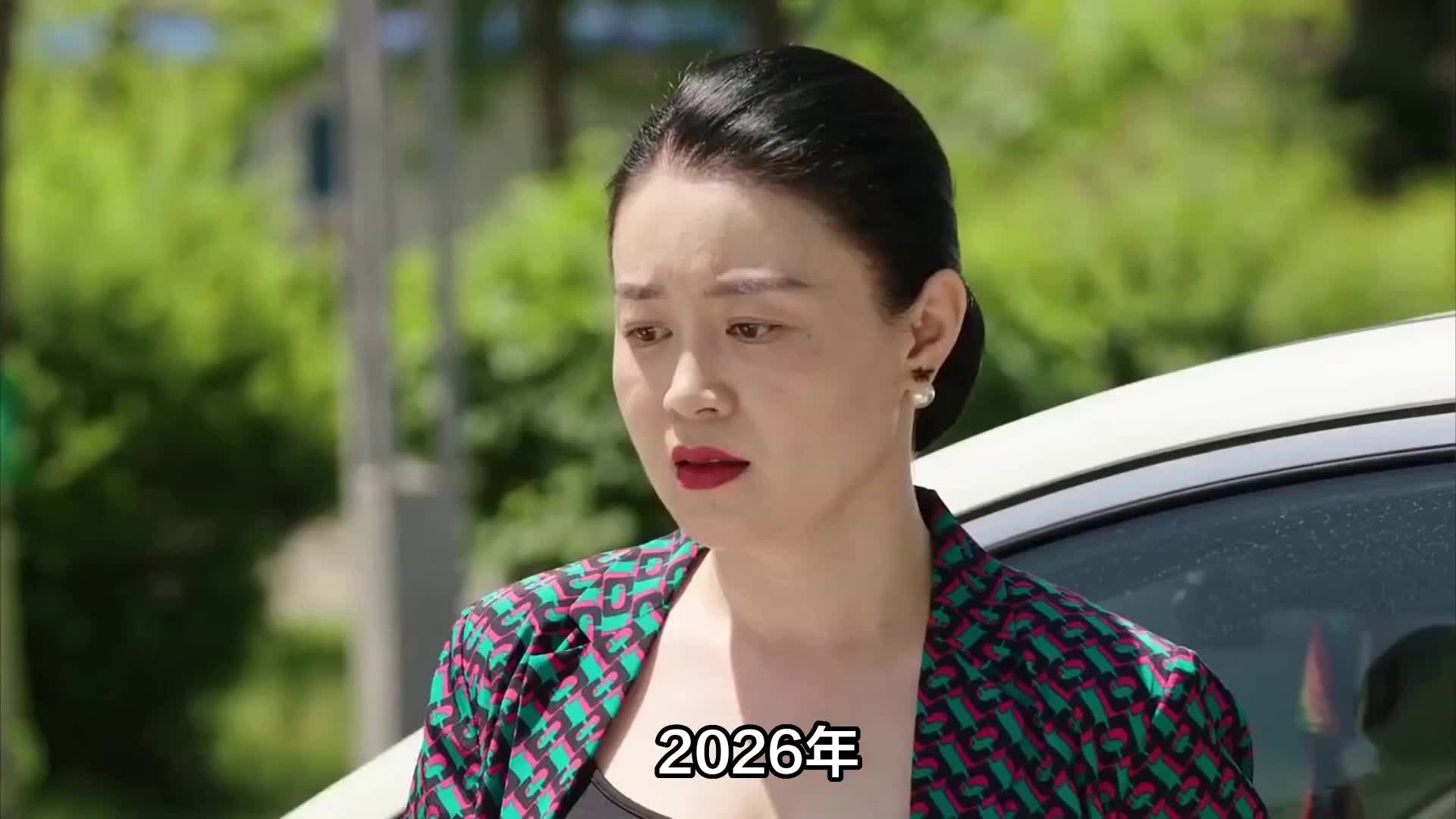 43岁关婷娜近况曝光！与赵本山风波后当网红，如今单身成父母心病