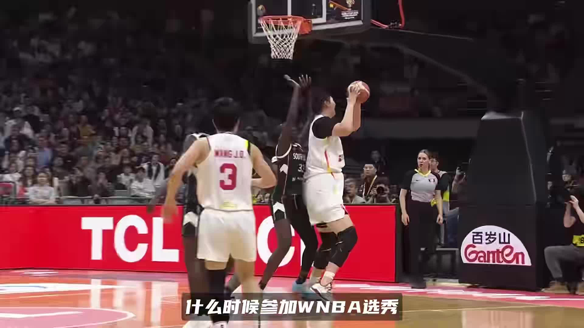 2米26女篮核武器！张子宇明年参加WNBA选秀，剑指状元