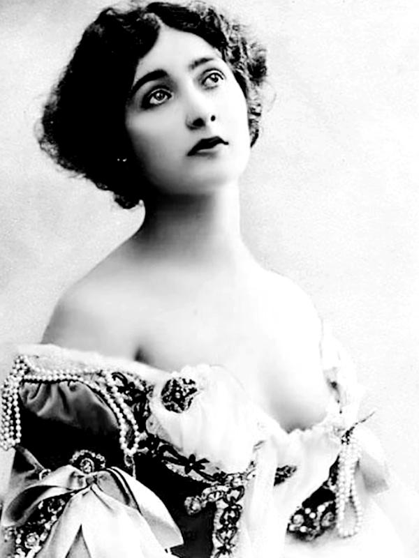 舞台上一吻成名的女演员,曾经最美的女人,墨索里尼也垂涎三尺