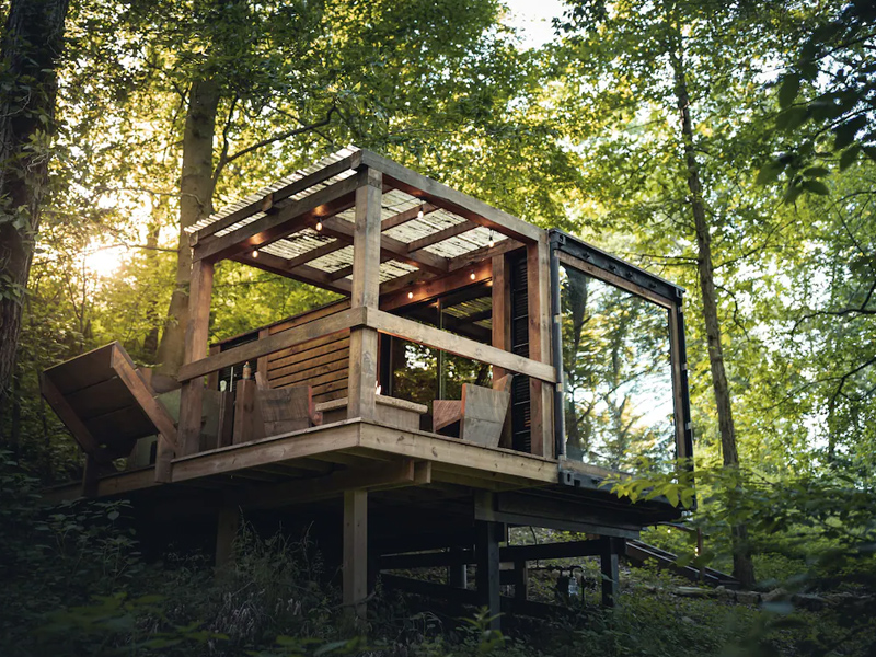 森林避风港微型集装箱房