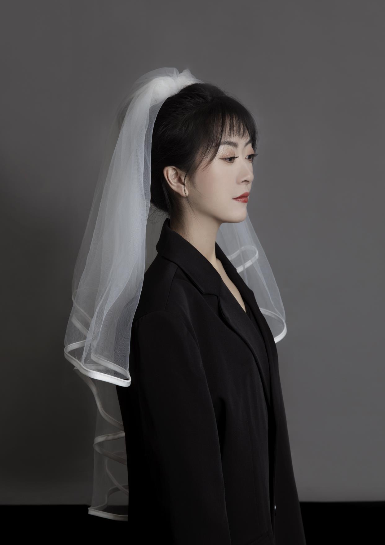 笑容女孩王语涵个人首张新单曲日月星辰不及你