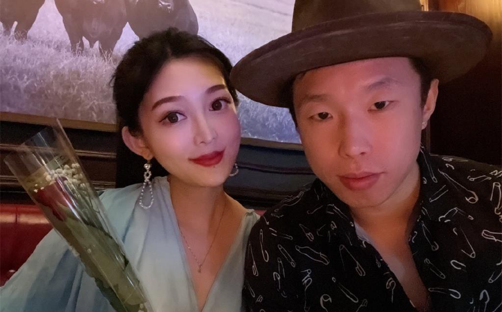 德云社烧饼情商真高给老婆的土味情话让不少德云女孩羡慕