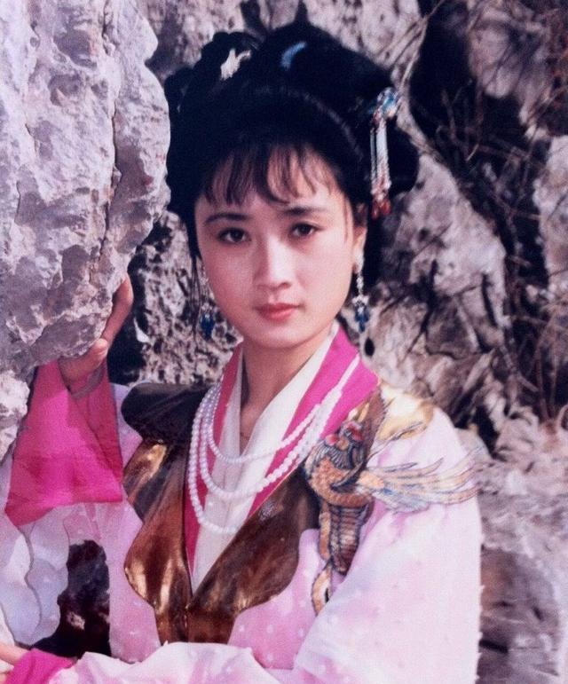 87版红楼梦,香菱这张照片比女儿国国王还美