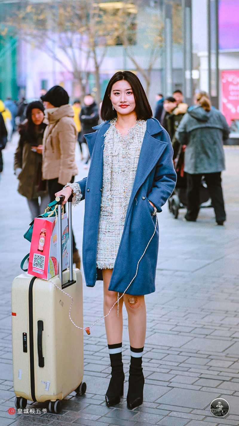 将近期的时尚潮流元素熟记于心,你也能够成为抢眼的时髦女郎