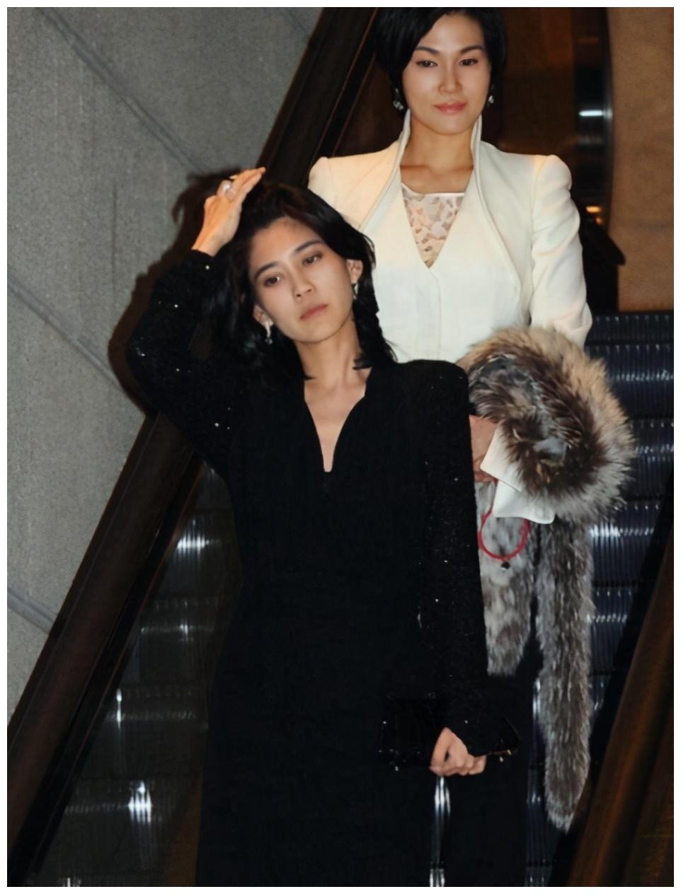 三星长公主李富真,不愧是顶流白富美,穿衣打扮尽显名媛风|李健熙|李富真|名媛_新浪新闻