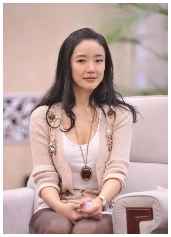只带1个女明星和61个亿逃到国外,亲爹下葬也不回来|韩熙庭|王永红|女