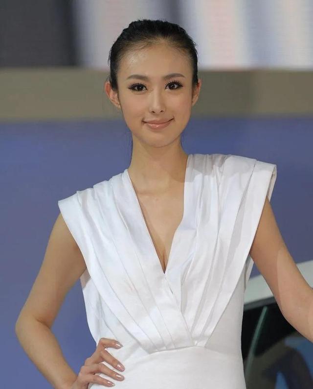 翟凌大美女魅力动人