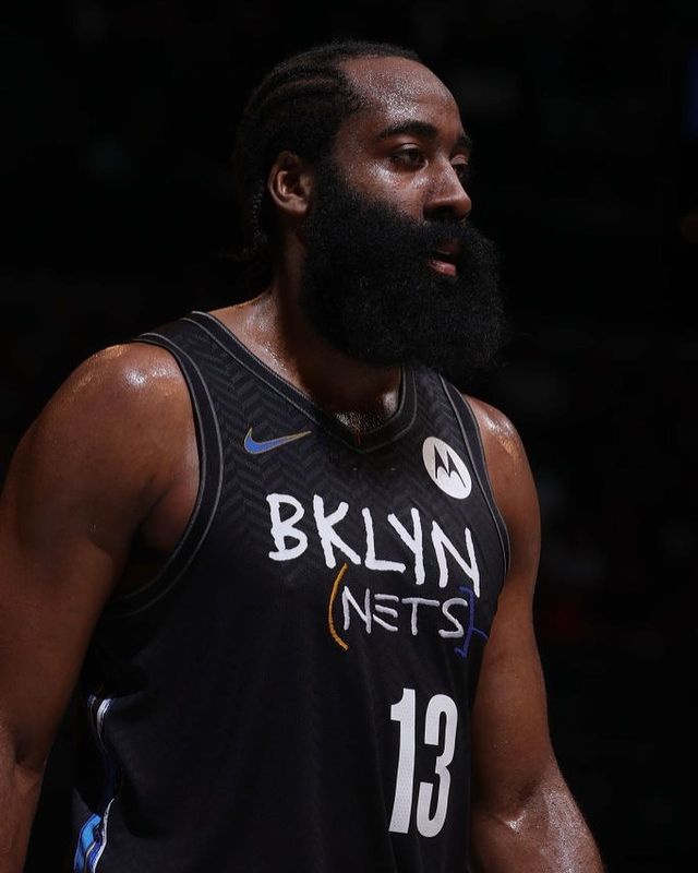 雄鹿机会来了篮网哈登提前宣告g2不打